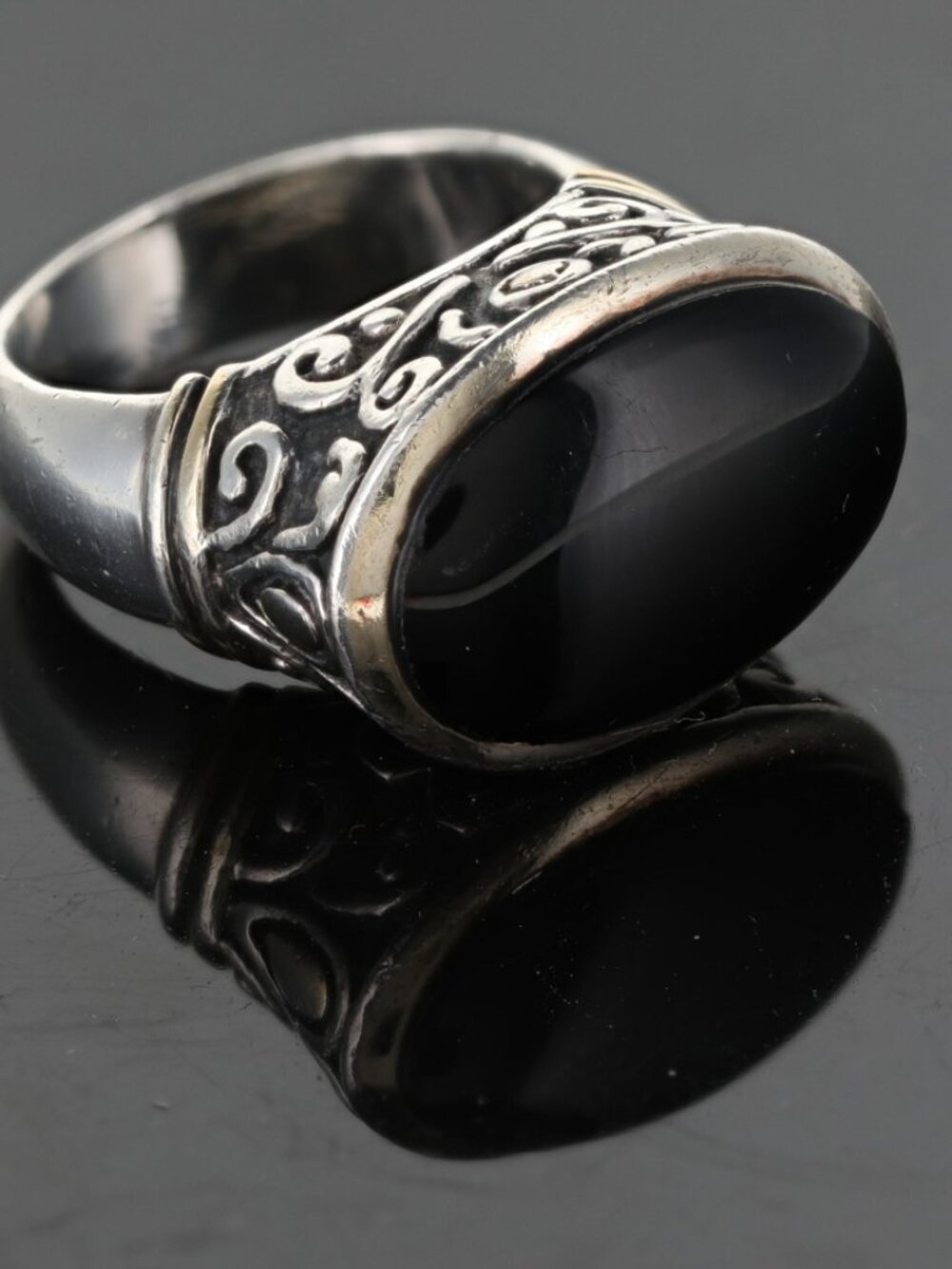 Sterling silver ring, polished black stone onyx or black agate sz 5.5